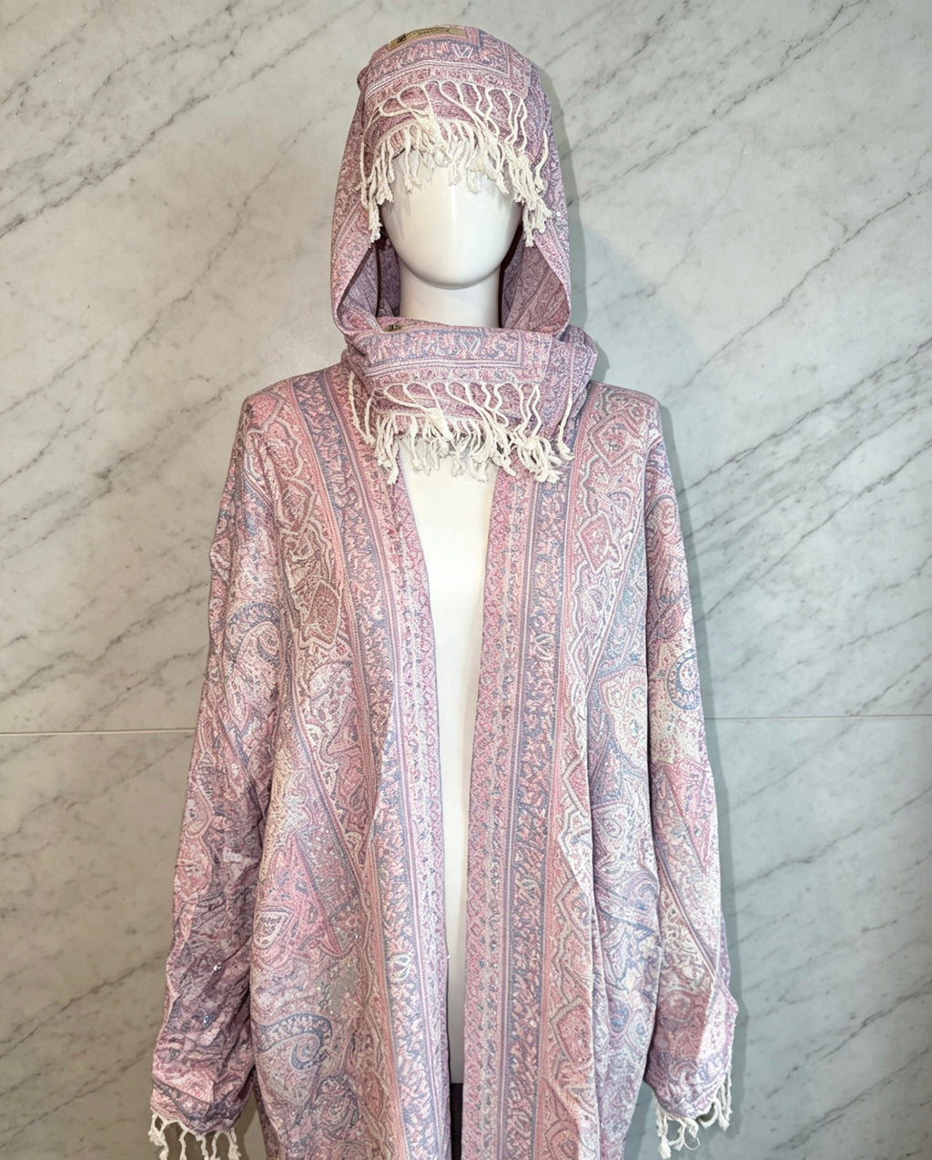 PASHMINA - Elegant Traditional Design with Intricate Patterns and Rich Colors for Stylish Wear