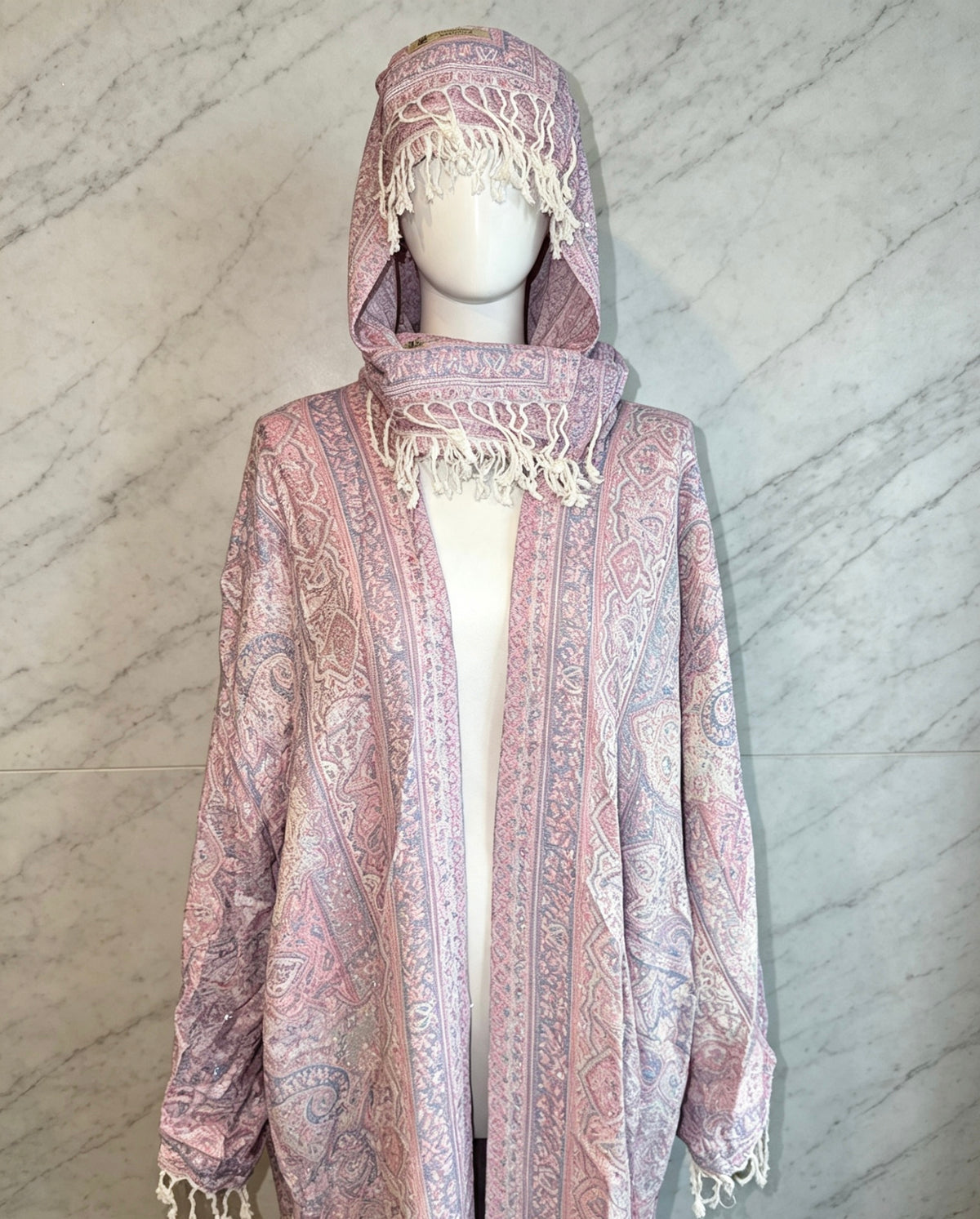 PASHMINA - Elegant Traditional Design with Intricate Patterns and Rich Colors for Stylish Wear